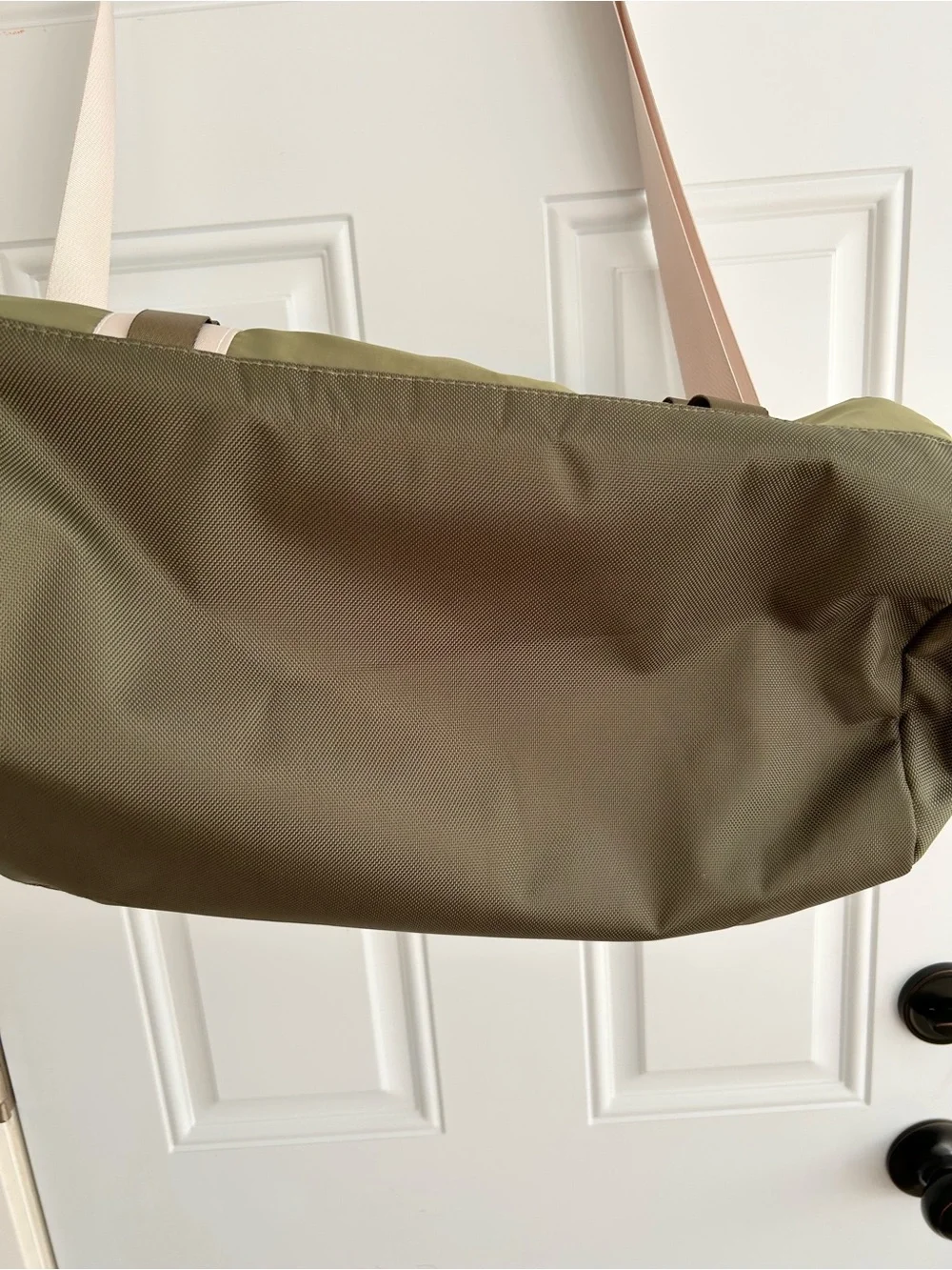 NWT Goodfellow Men’s Large Green Tan Canvas Duffle Gym Bag Interior Organization